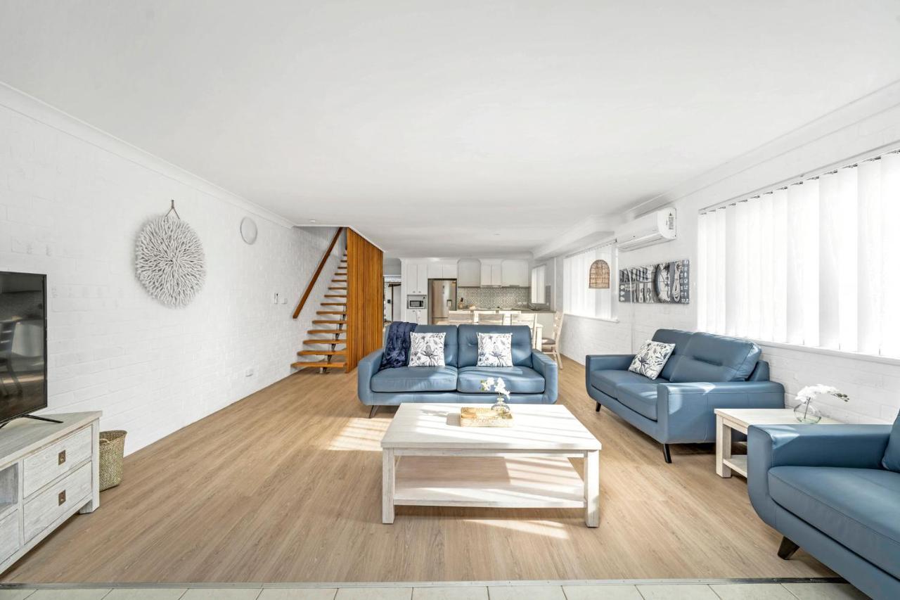 Husky 56 Beachfront Villa'S - Great Location On The Beach ฮัสกิสสัน ภายนอก รูปภาพ